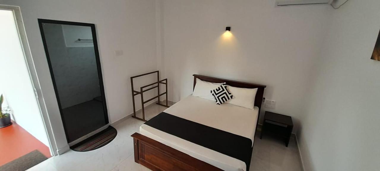 Lake Edge Resort Anuradhapura Exterior foto