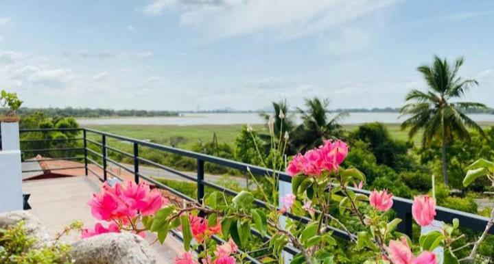 Lake Edge Resort Anuradhapura Exterior foto
