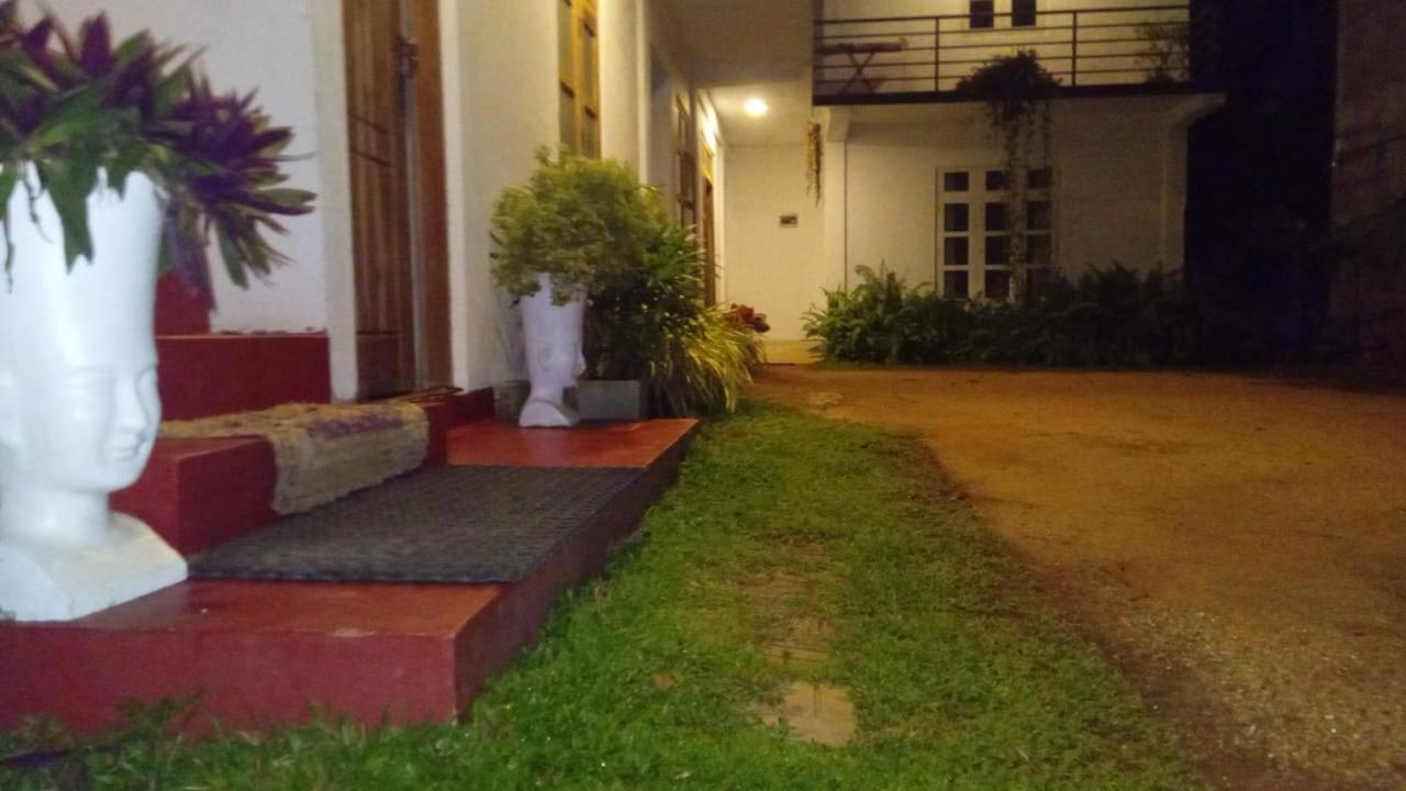 Lake Edge Resort Anuradhapura Exterior foto
